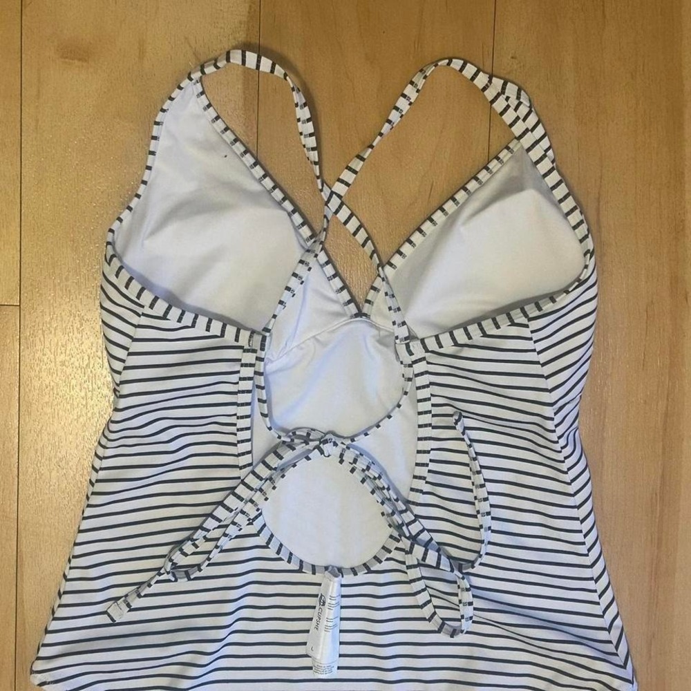Cupshe large striped one piece ties NWOT - Picture 4 of 5